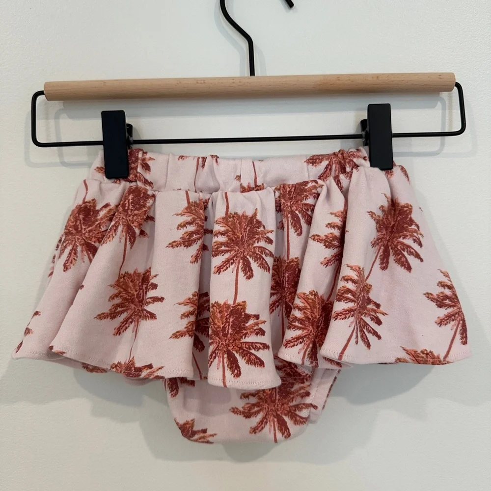 Kate Quinn Pink Skirted Bummies with Tropical Palm Print - Picture 2 of 4